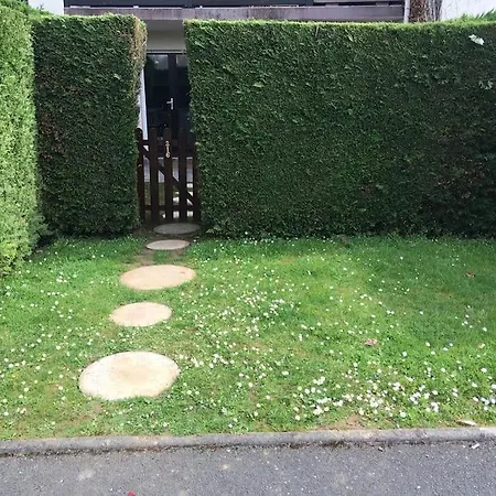 Lägenhet Rez De Jardin En Acces Direct