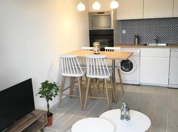 Apartamento Rez De Jardin En Acces Direct *