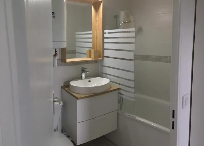 Apartamento Rez De Jardin En Acces Direct *